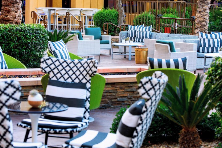 Renaissance Palm Springs Hotel