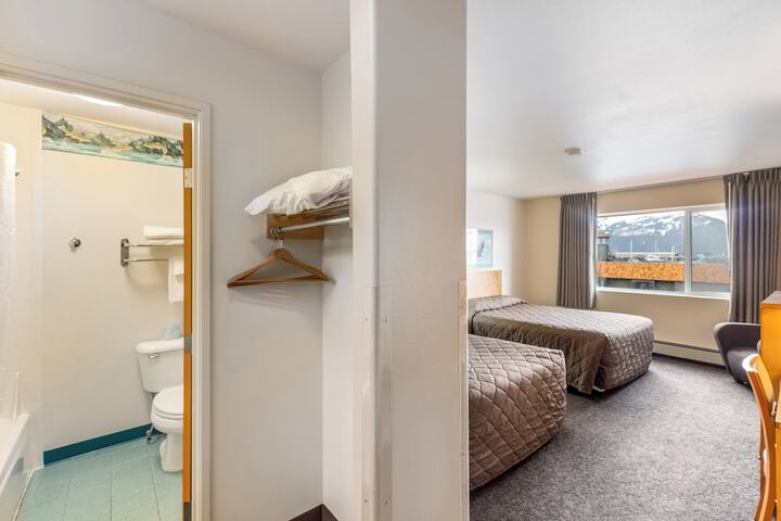 Breeze Inn