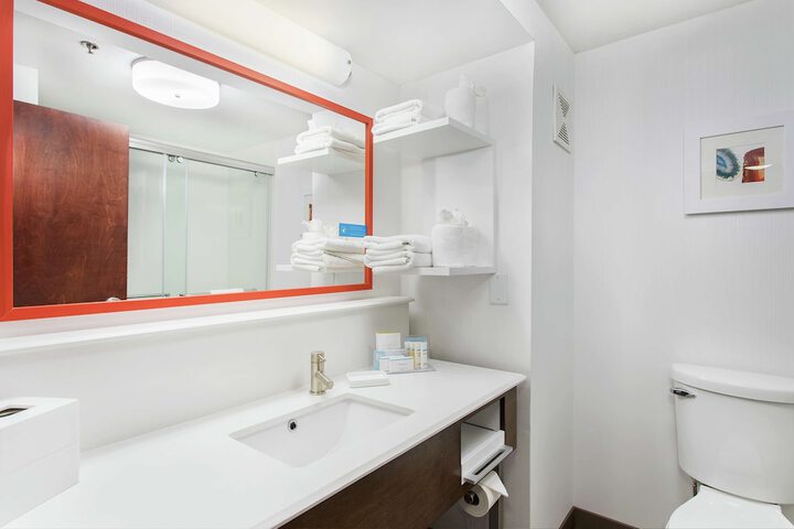 Room 12 of 33