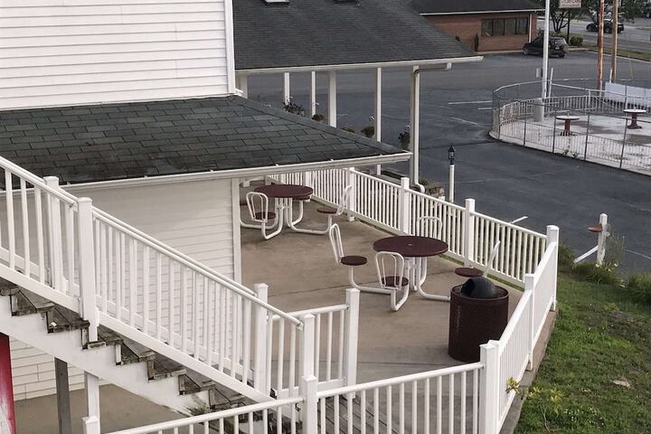 Motel 6 Front Royal VA
