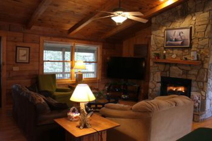 Riverside Log Cabins