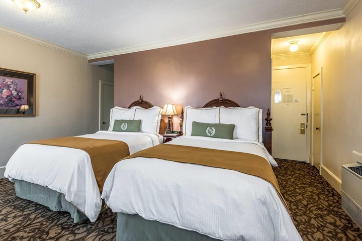 Hotel Bothwell Sedalia Central District an Ascend Collection Hotel