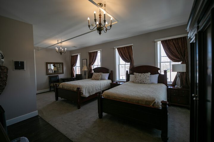 Room 70 of 78