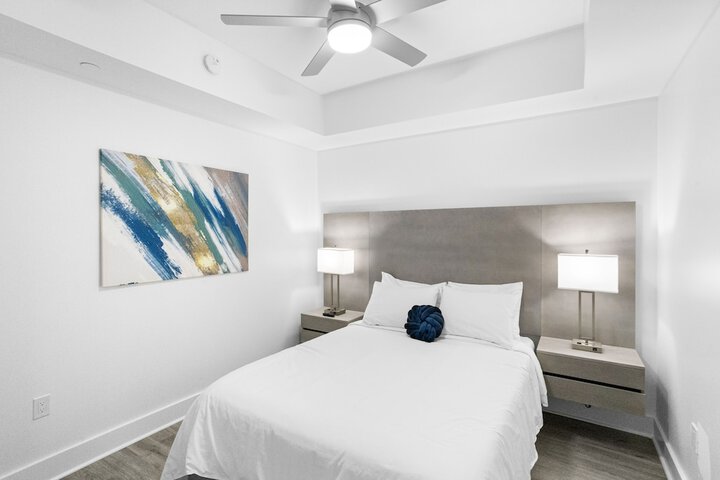 Room 32 of 111