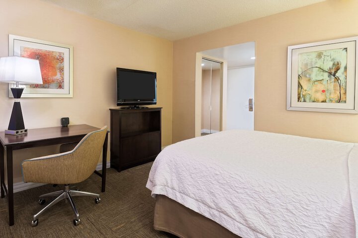 Hampton Inn White Plains / Tarrytown