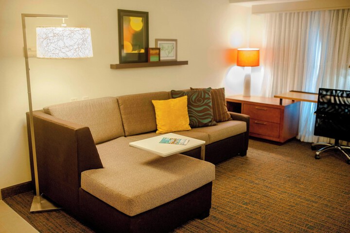 Room 16 of 36