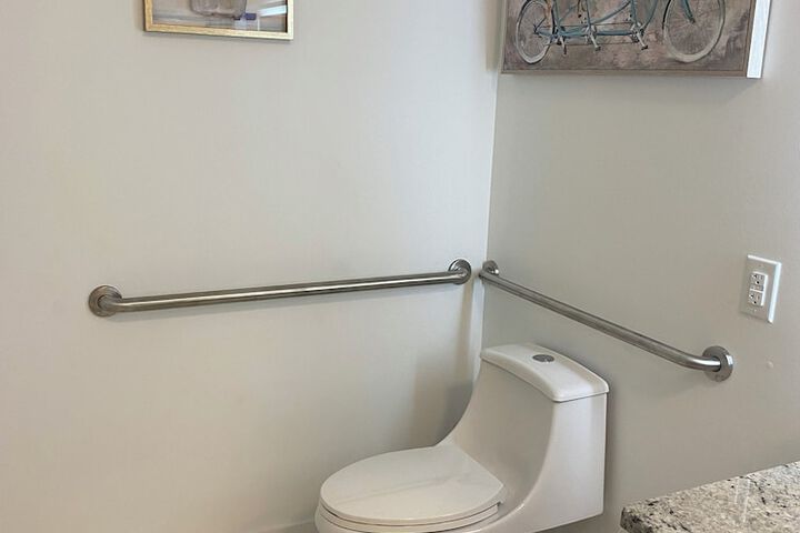 Room 83 of 98