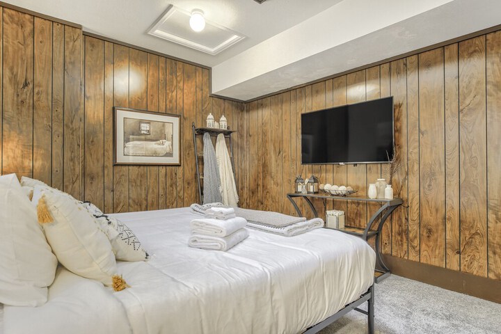 Paradise Cabin