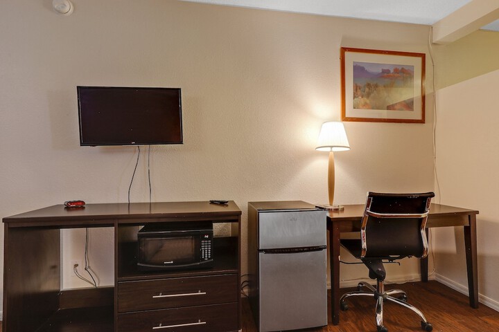 Room 27 of 30