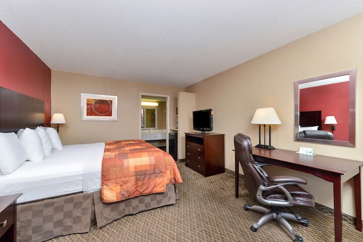 Room 18 of 35
