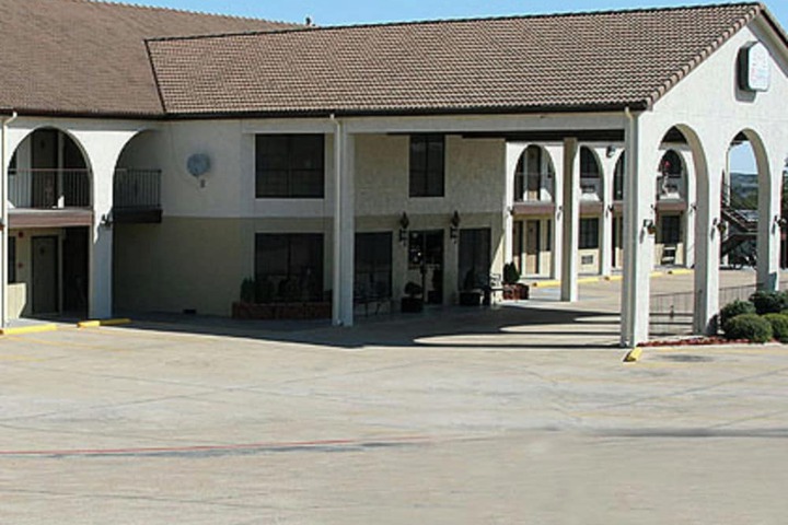 Weatherford Heritage Inn