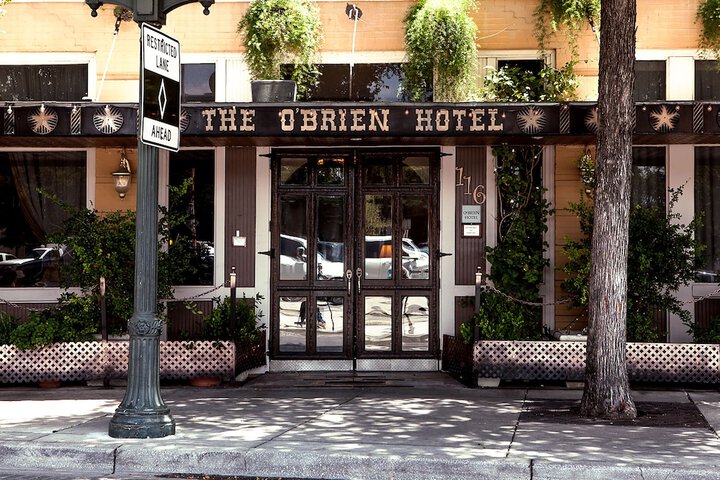 Hotel 5 of 59