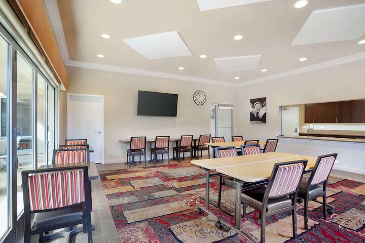 Best Western Plus Black Oak