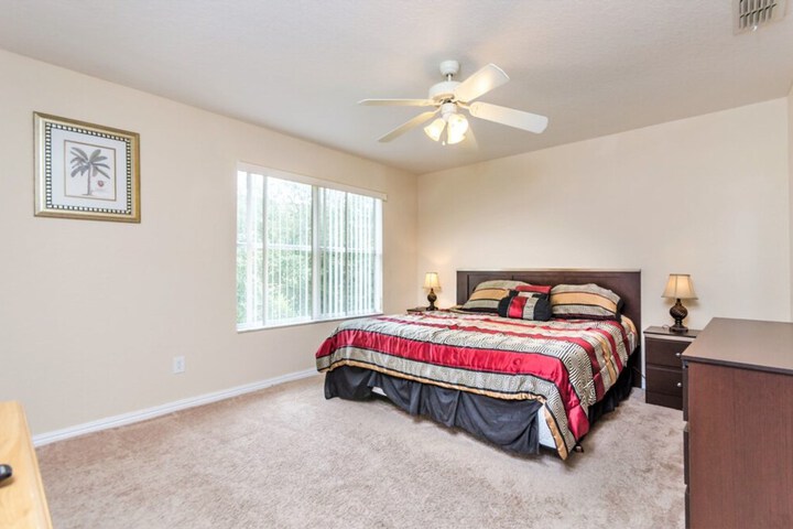 Room 14 of 27