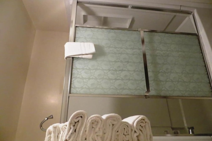 Room 37 of 57