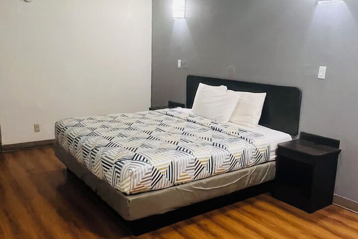 Motel 6 Brinkley AR