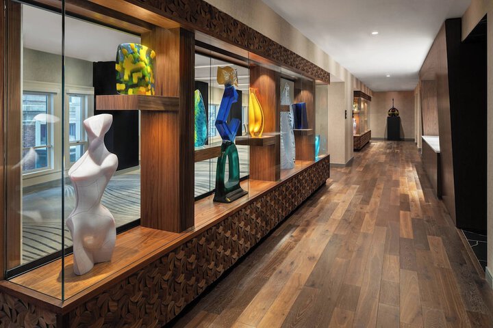Glass Light Hotel & Gallery Autograph Collection
