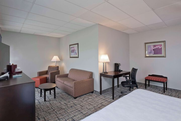 Room 25 of 35