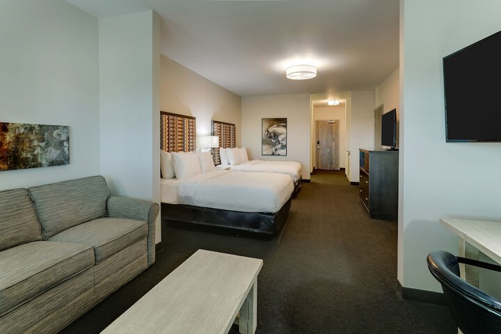 Room 72 of 86