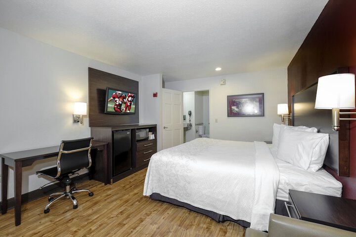 Red Roof Inn PLUS+ Hammond