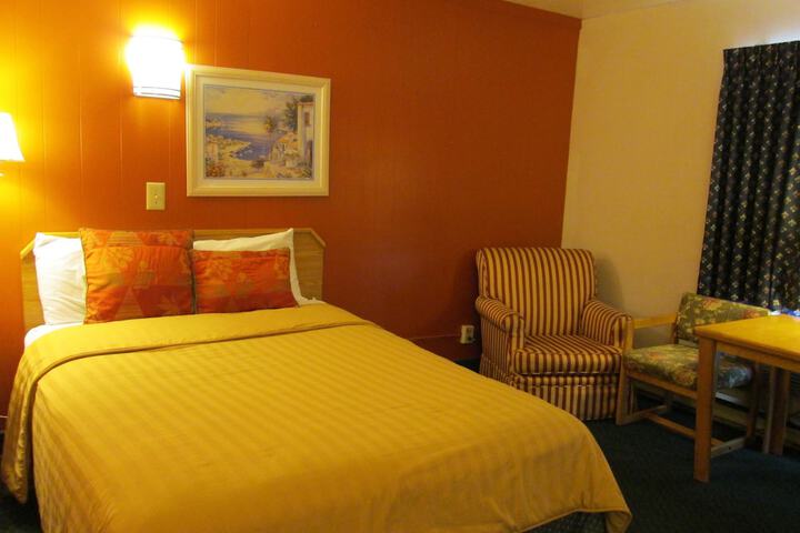 Town House Motel Inc