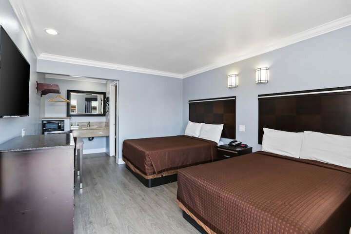 3rd Avenue Inn