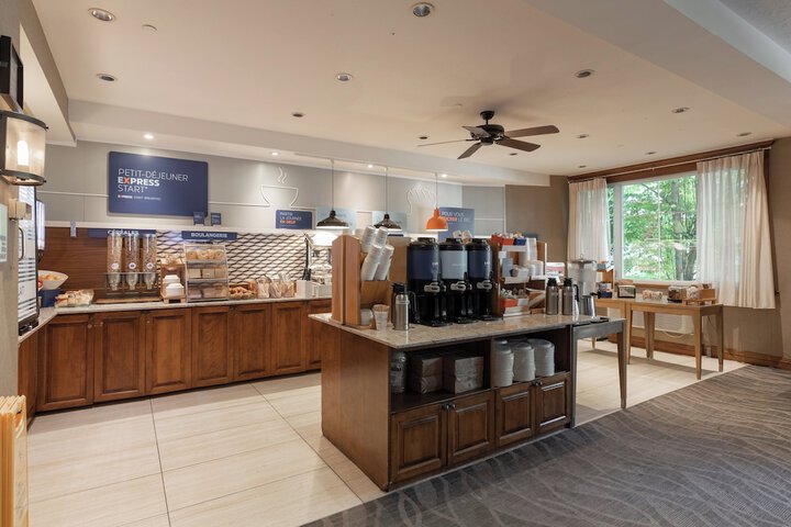 Holiday Inn Express and Suites Tremblant by IHG