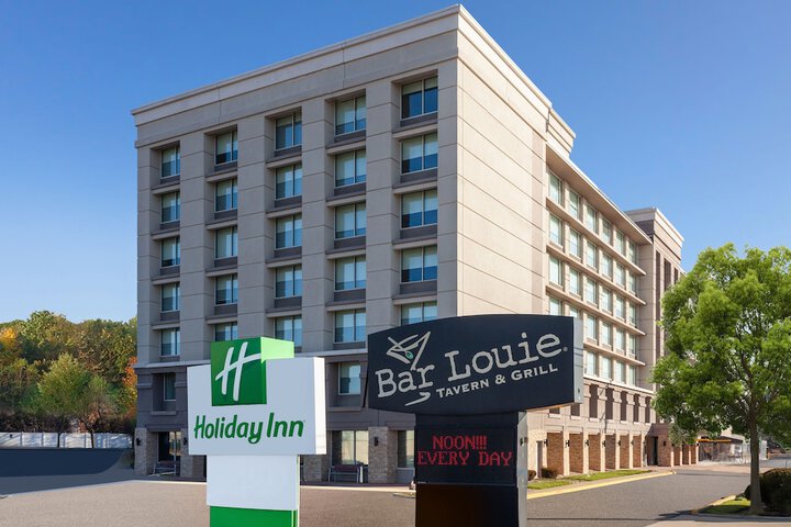 Hotel 5 of 67