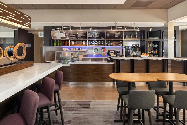 Courtyard Chicago Waukegan Gurnee