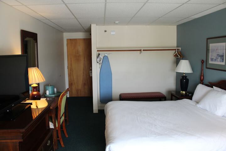 Room 85 of 159
