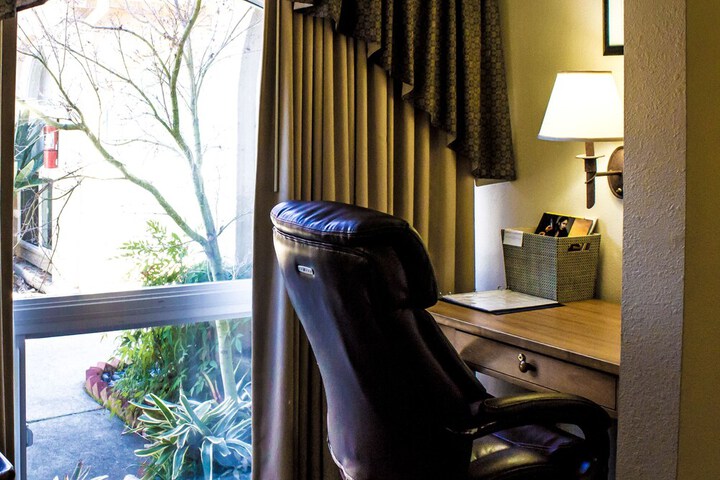 Los Gatos Garden Inn Hotel