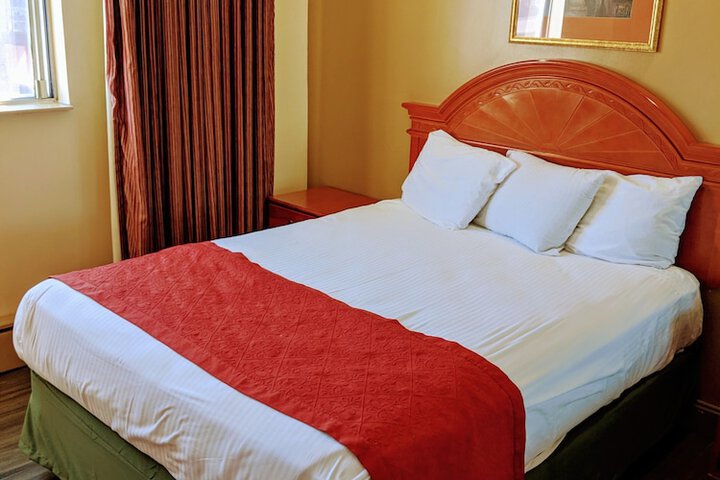 Room 8 of 26