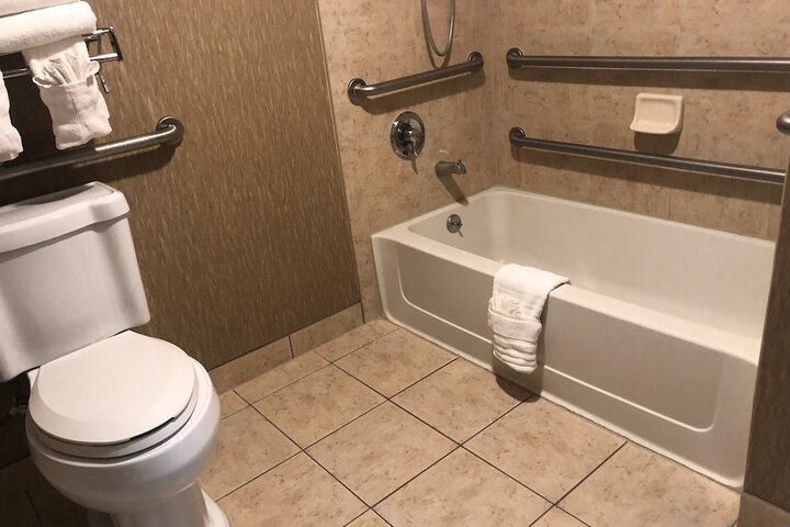 Room 15 of 35