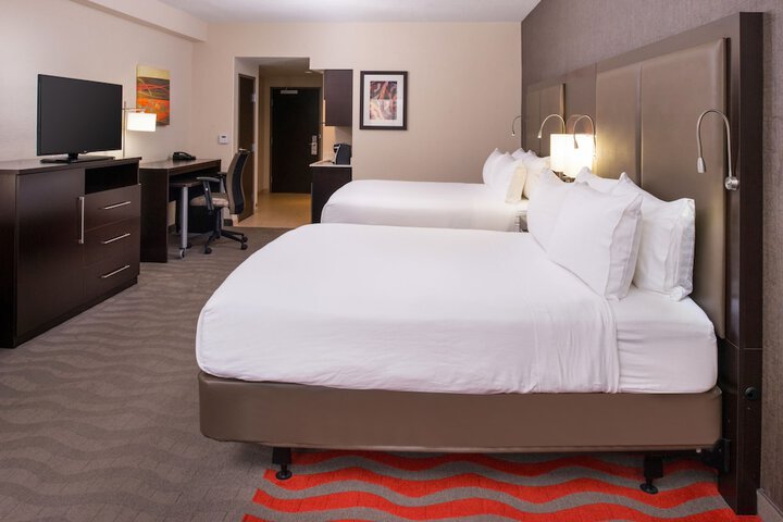 Holiday Inn Express & Suites Monroe by IHG