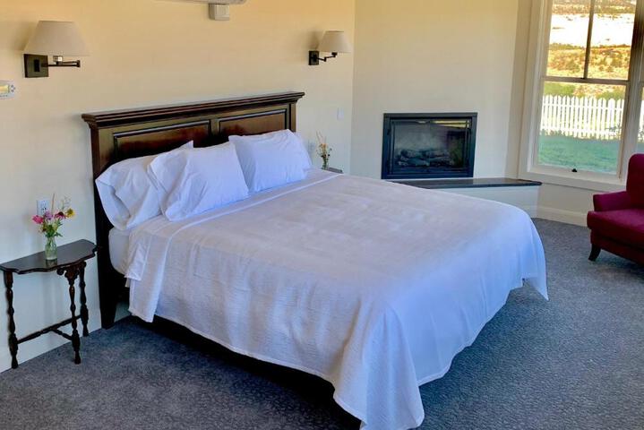 Annies Place Bed & Breakfast