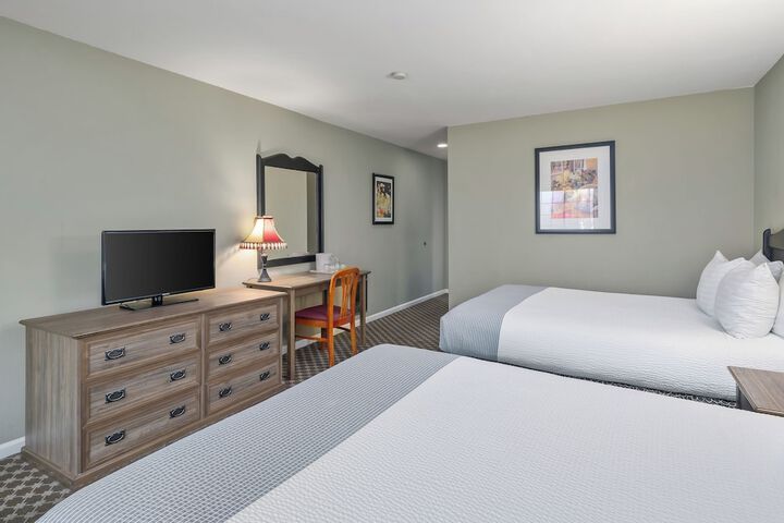 Cambria Pines Lodge