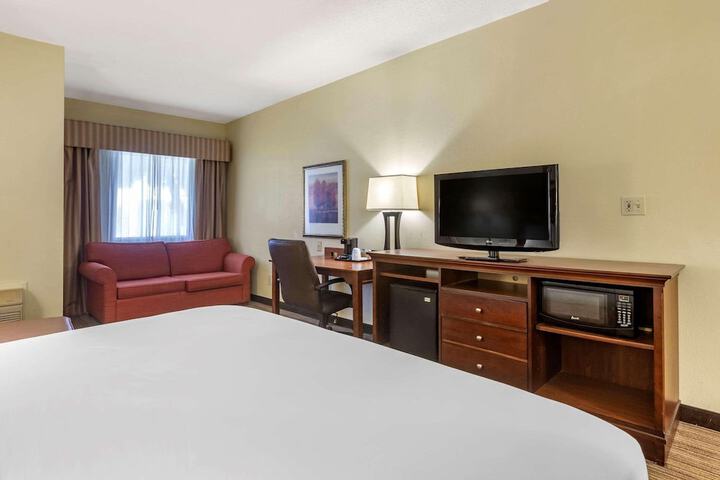 Room 15 of 28