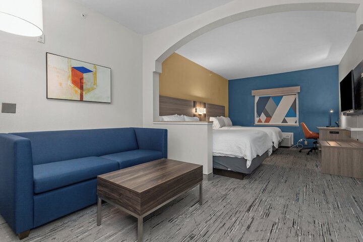 Room 20 of 65