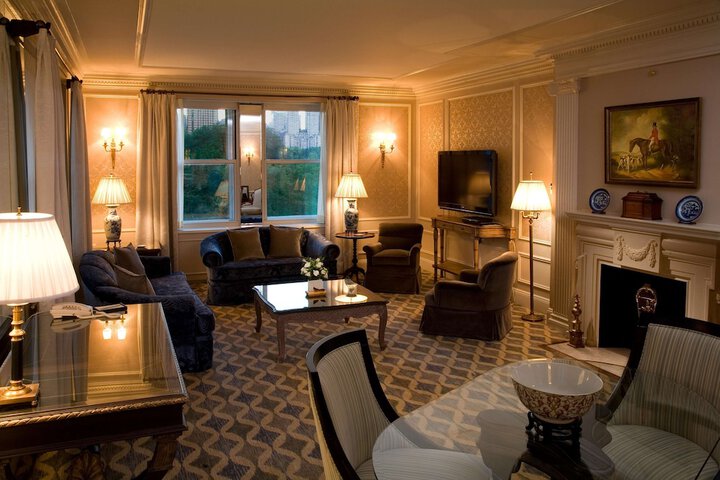 Room 43 of 82