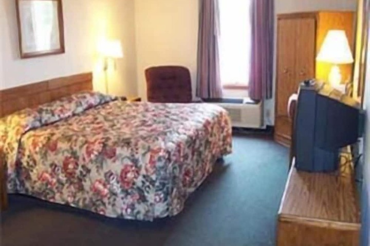 Room 14 of 16