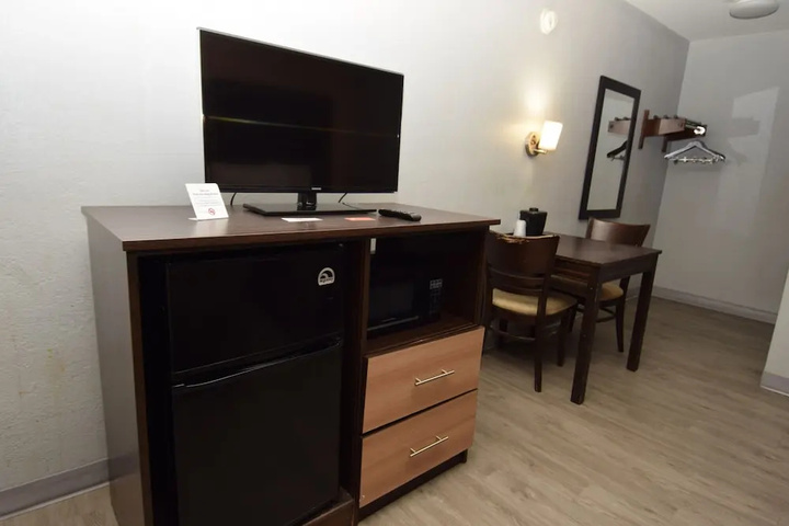 Travelodge Buffalo University District
