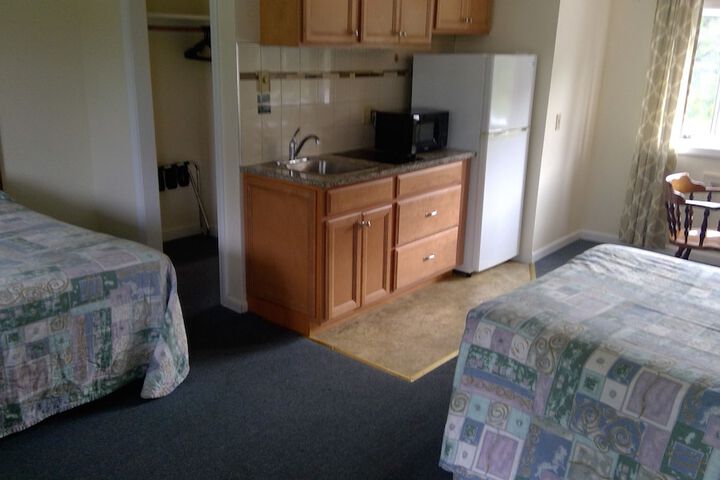 Room 10 of 17