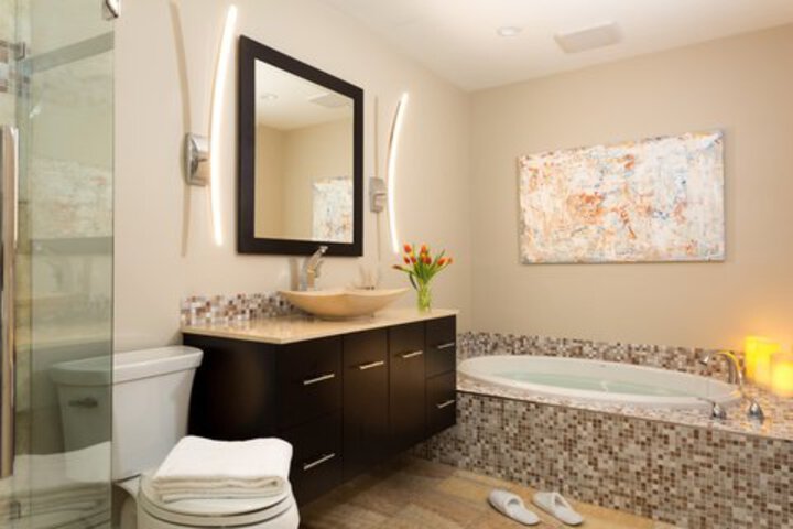 Suite 14 of 104