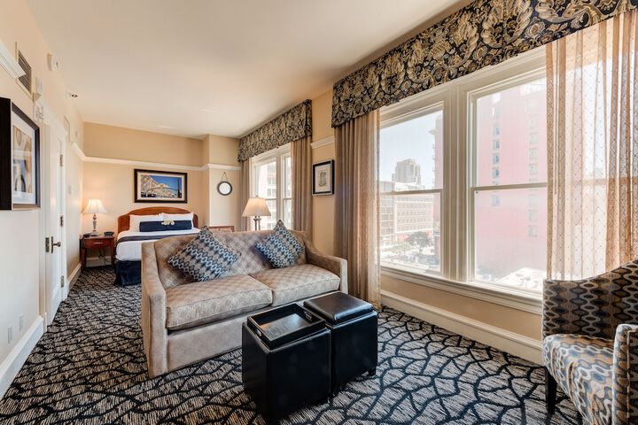 Room 73 of 82