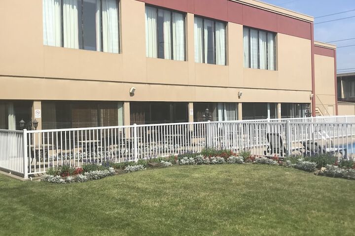 Hotel 2 of 67