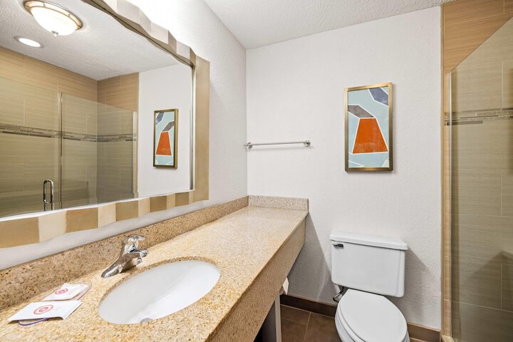 Comfort Inn & Suites and Conference Center