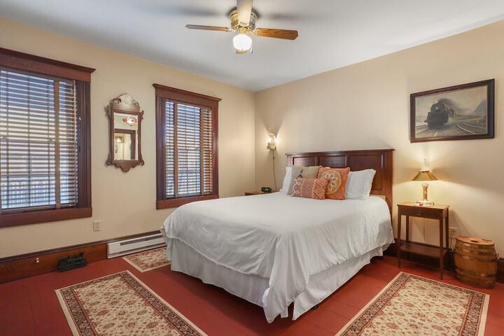 Room 21 of 30