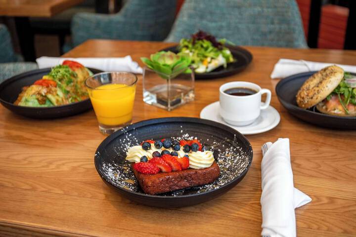Breakfast/Coffee Service 52 of 79