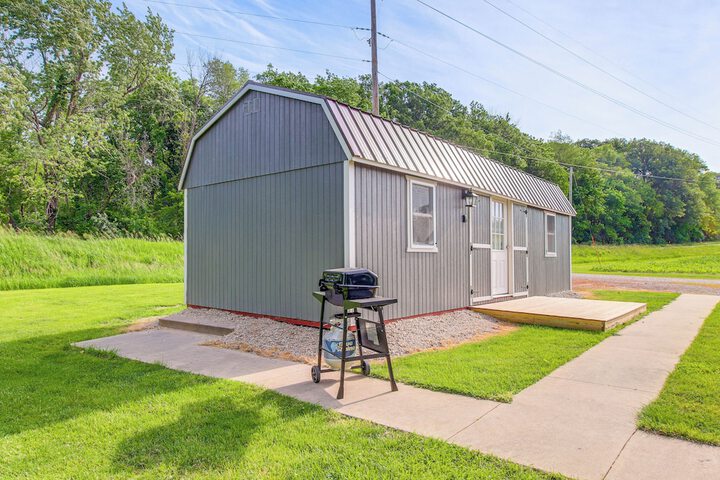 Montezuma Cabin Rental w / Fire Pit & Grill Access!