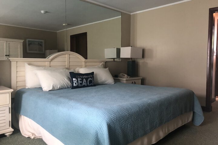 Room 17 of 75